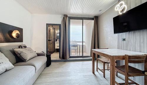 Studio with Sea View