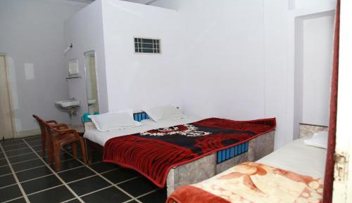 Standard Triple Room with Air Cooler 