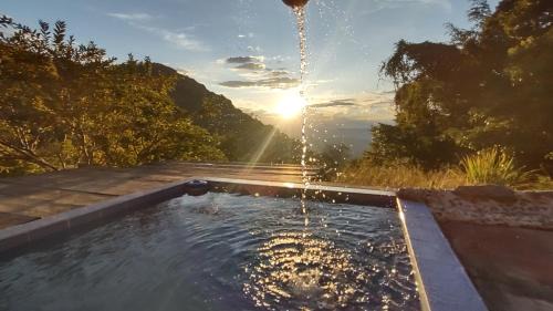 Bungalow - Water Front 