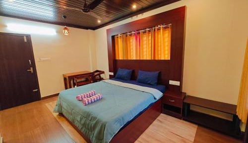 Superior Double or Twin Room with Mountain View