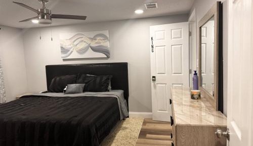 King Room