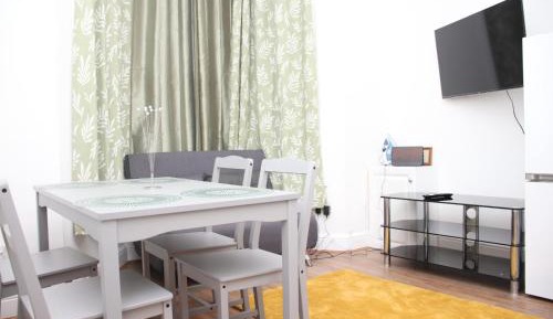 Family Two-Bedroom Apartment with View