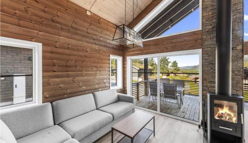 Three-Bedroom Holiday Home 