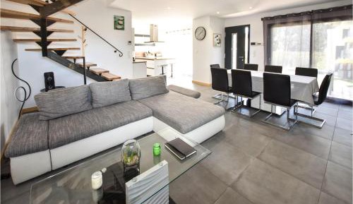 Four-Bedroom Holiday Home