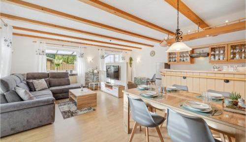 Three-Bedroom Holiday Home 