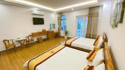 Deluxe Double or Twin Room with Balcony