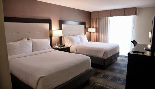 Standard Queen Room with Two Queen Beds