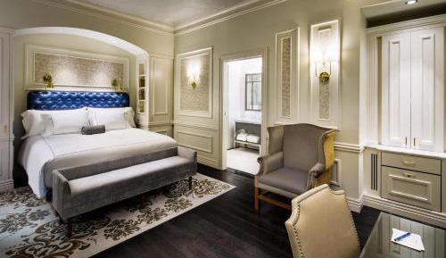Premier King Room