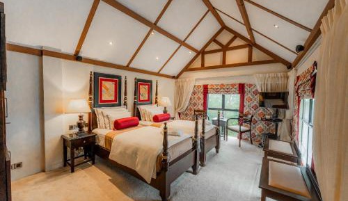 Deluxe Twin Room with Mountain View
