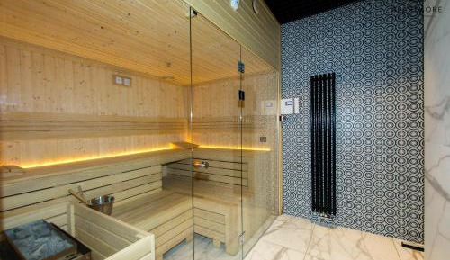 One-Bedroom Apartment with Garden