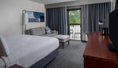King Room with Sofa Bed