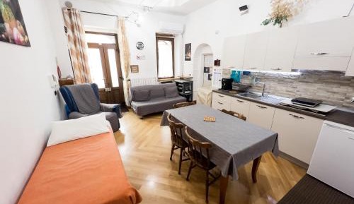Single Room with Private Bathroom
