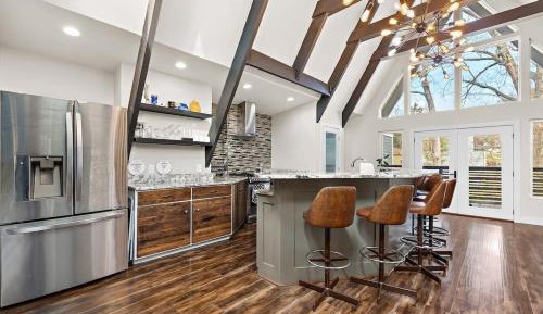 Four-Bedroom Holiday Home