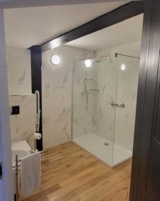Twin Room with Private Bathroom