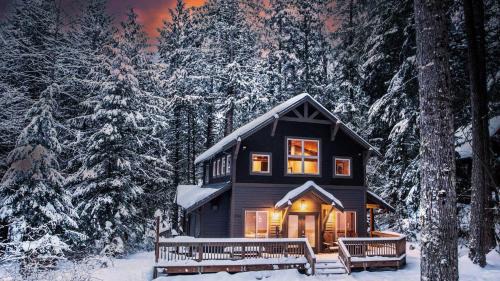 Five-Bedroom Holiday Home