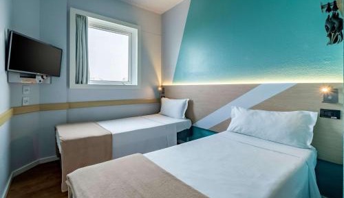 Superior Room with Two Twin Beds