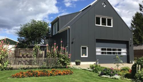 Apartment with Garden View