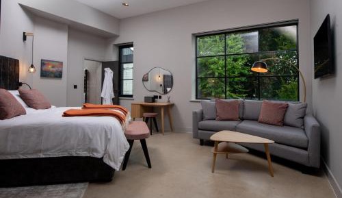 Superior King Suite