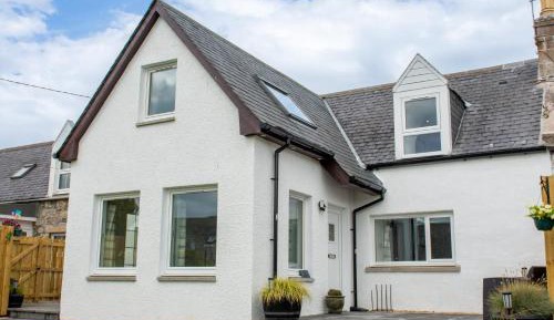 Four-Bedroom Holiday Home