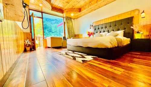 King Room with Balcony