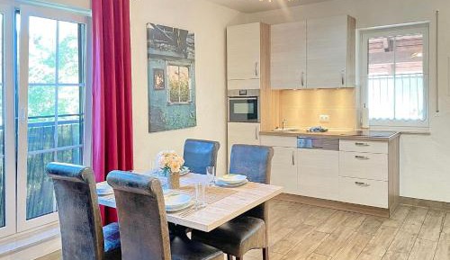 Two-Bedroom Apartment with Shower 