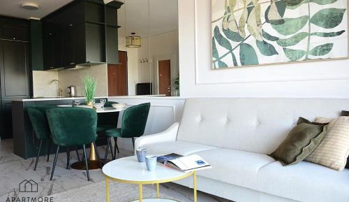 One-Bedroom Apartment with Balcony