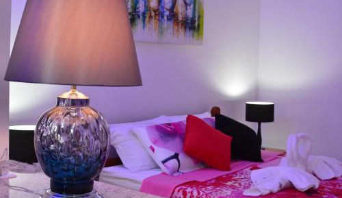 Deluxe Family Room