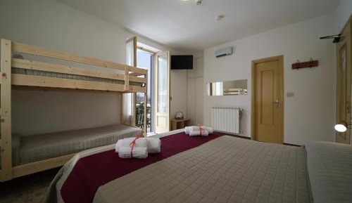Quadruple Room with Mountain View