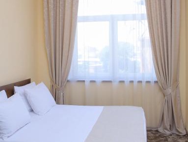Large Double or Twin Room