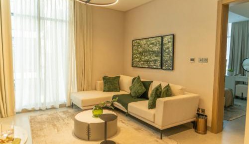 One-Bedroom Apartment with City View