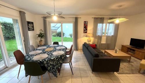 Three-Bedroom Holiday Home 