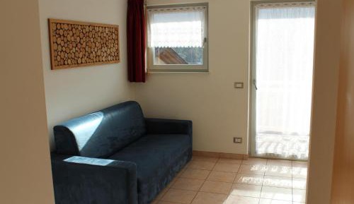 Apartment with Mountain View