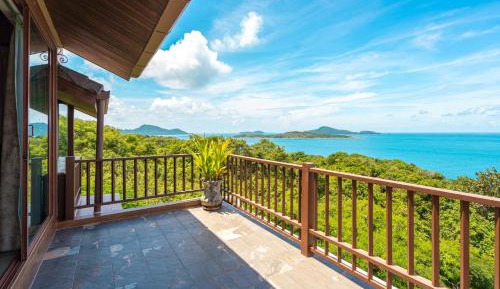 Bella King Suite with Seaview