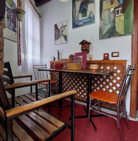 Deluxe Double Room (2 Adults + 1 Child)