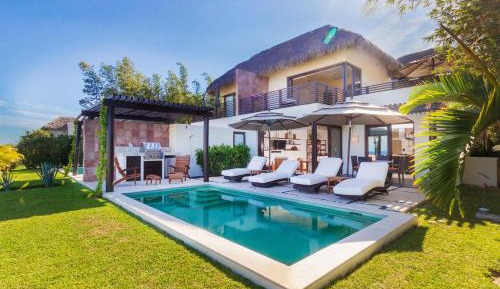 Deluxe Villa