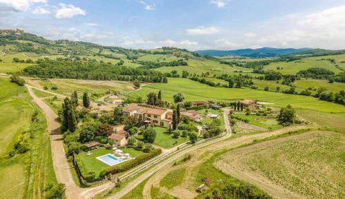 Four-Bedroom Holiday Home