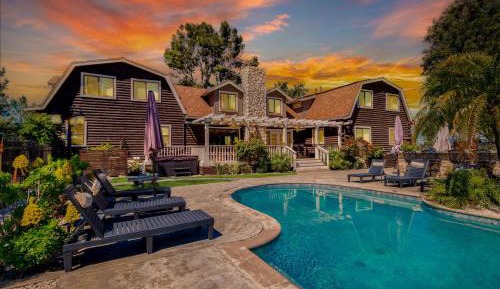 Five-Bedroom Villa