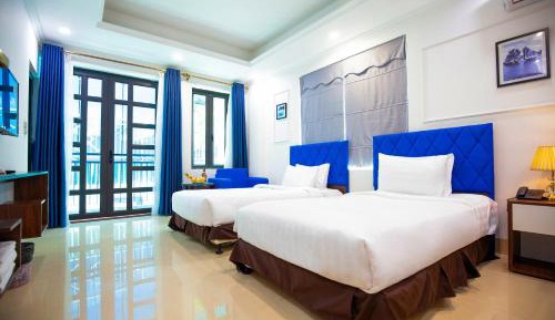 Junior Suite with Balcony