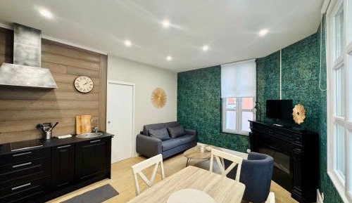 One-Bedroom Apartment