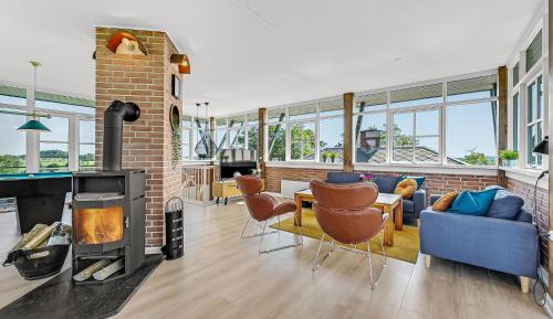 Five-Bedroom Holiday Home