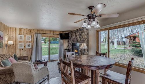 Two-Bedroom Holiday Home