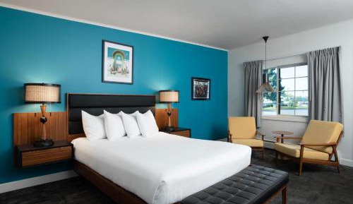 Queen Room