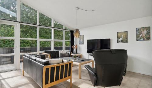 Four-Bedroom Holiday Home