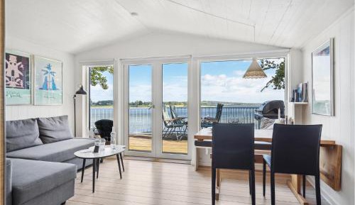 One-Bedroom Holiday Home