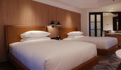 Deluxe Double Room with Garden View