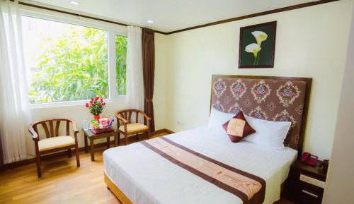 Standard Queen Room