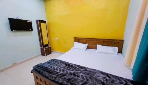 Double Room with Balcony (2 Adults + 1 Child)