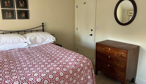 Deluxe Double Room with Shower