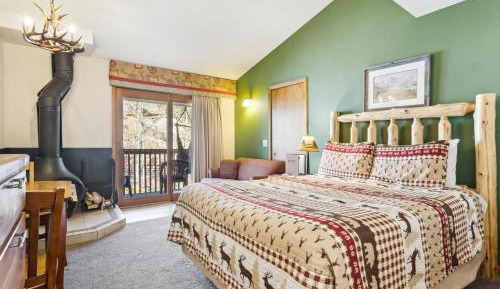 Queen Room with Balcony