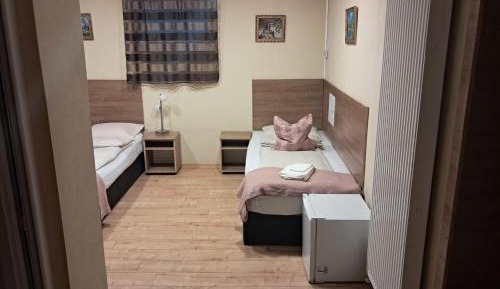 Basic Triple Room